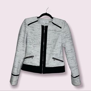 Gorgeous  Calvin Klein Blazer